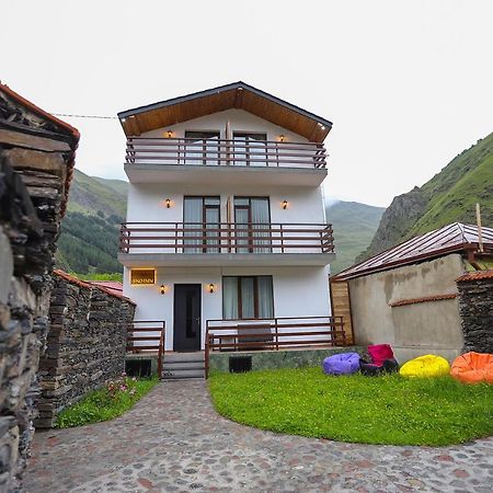 Sno Inn Kazbegi Stepantsminda Exterior foto