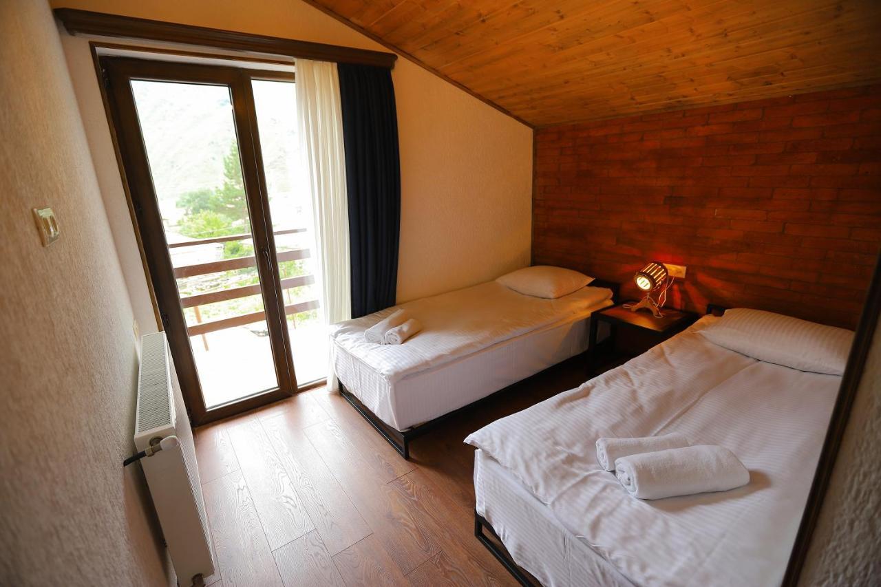 Sno Inn Kazbegi Stepantsminda Exterior foto