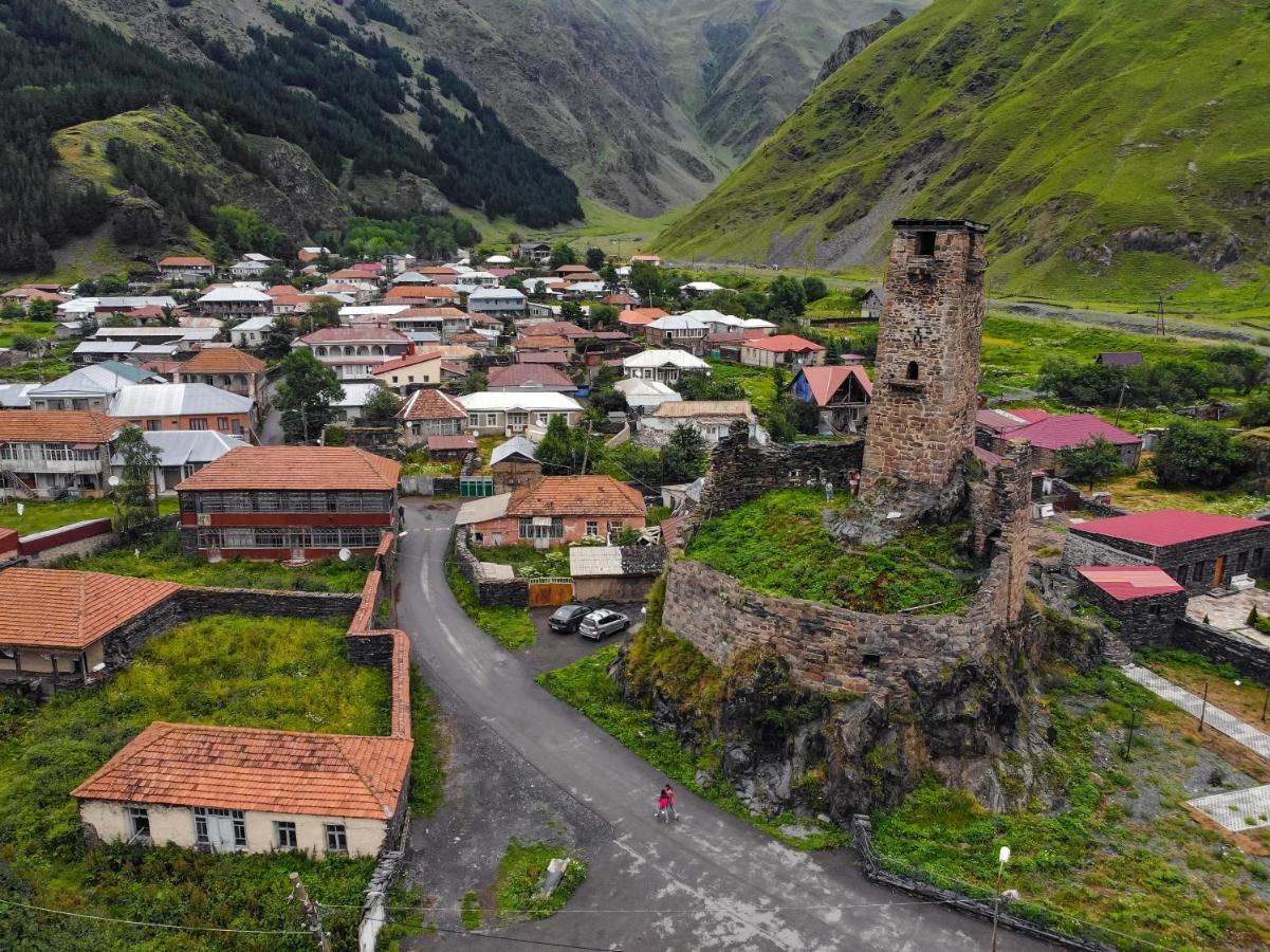 Sno Inn Kazbegi Stepantsminda Exterior foto