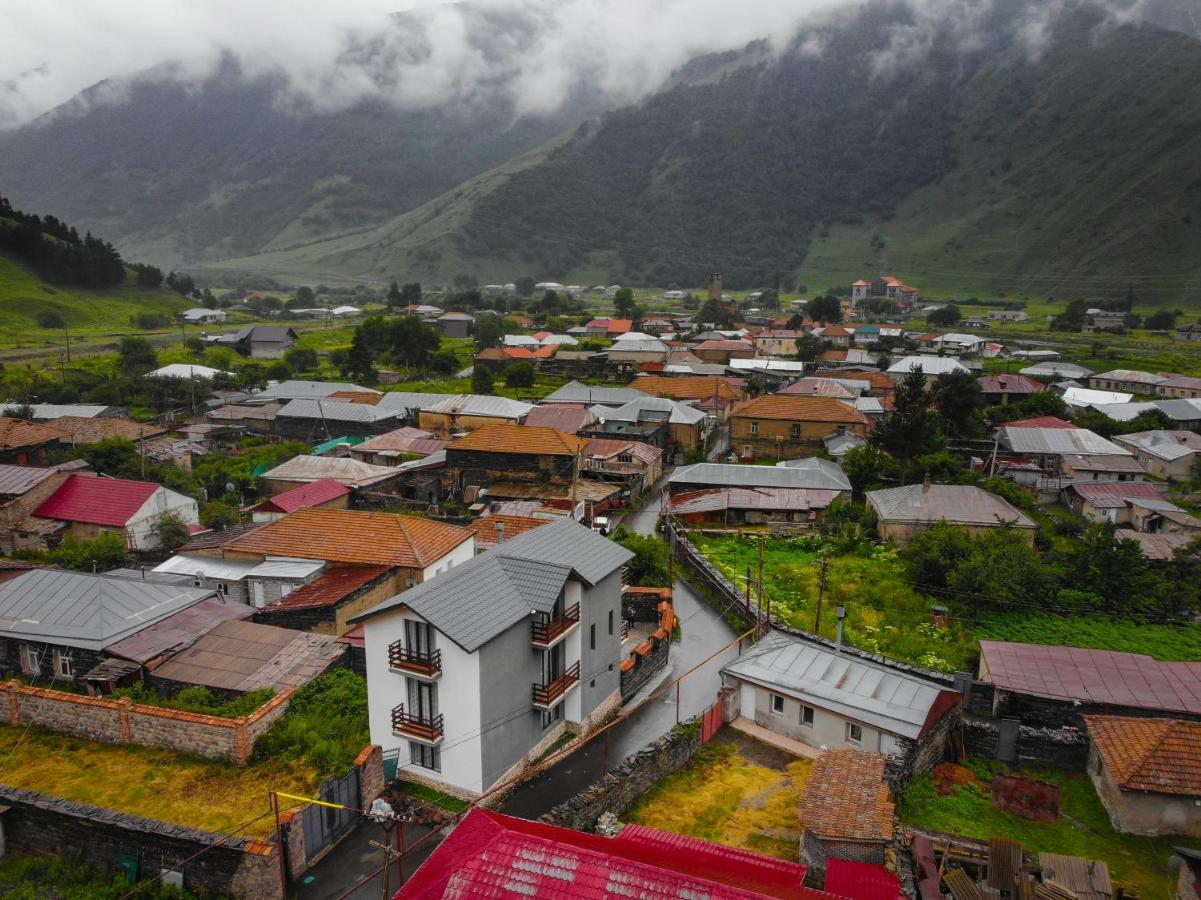 Sno Inn Kazbegi Stepantsminda Exterior foto