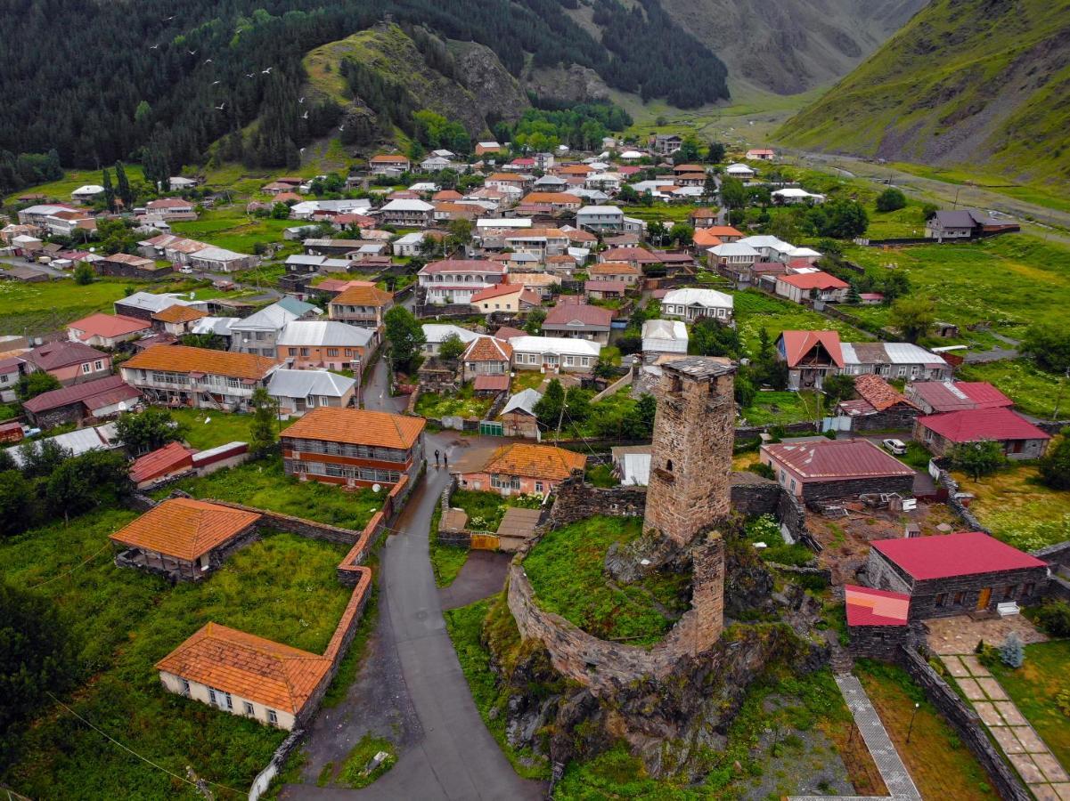 Sno Inn Kazbegi Stepantsminda Exterior foto